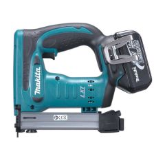 Makita - 18V Cordless Stapler - DST221Z